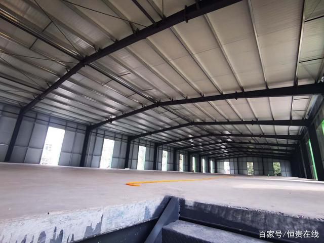 钢结构厂房屋面漏雨（钢结构屋面施工注意事项）