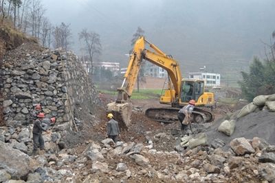 坤加建设工程（“坤加建设工程”涉及两家不同的公司）