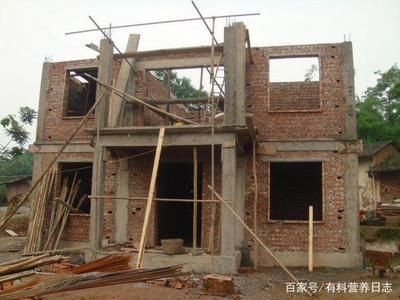 砖混结构房屋建造价格多少钱一平方米（砖混结构房屋每平米的造价在800元左右，实际造价会受到多种影响）