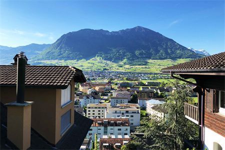 砖混结构住房寿命几年（砖混结构建筑的折旧年限一般为50年的设计使用年限是50年）