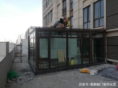 钢结构阳光房施工视频（钢结构阳光房施工全过程）