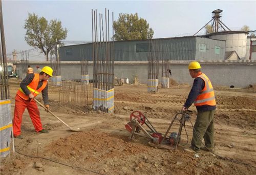 地基下沉正常多少公分厚度（地基下沉在10mm以上属于正常范围，不同地质地基下沉对建筑影响评估）